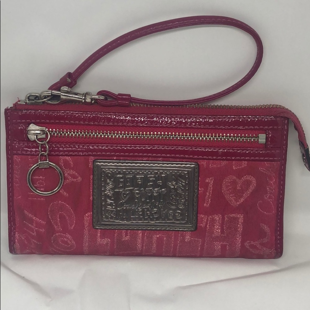 Coach Wristlet (Pink)